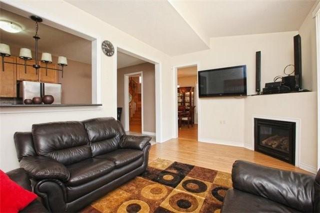 9 Hybrid St, House detached with 4 bedrooms, 3 bathrooms and 2 parking in Brampton ON | Image 10