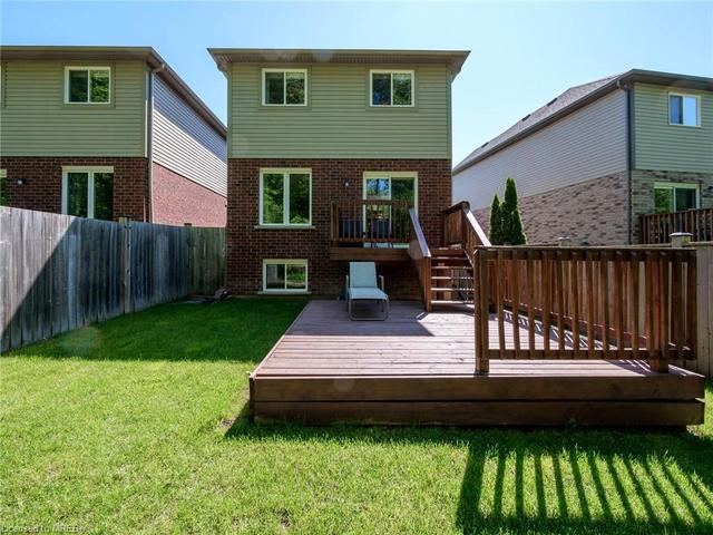 8847 Silverstar Crt, House semidetached with 4 bedrooms, 1 bathrooms and 3 parking in Niagara Falls ON | Image 14
