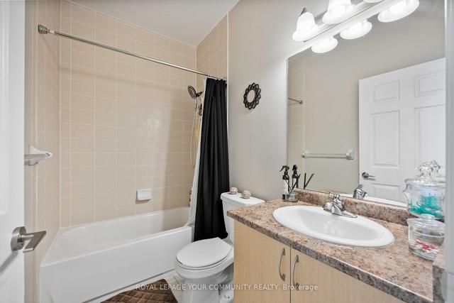 PH-18 - 35 Saranac Blvd, Condo with 1 bedrooms, 1 bathrooms and 1 parking in North York ON | Image 3