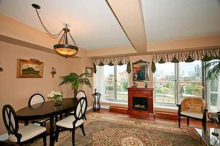 PH15 - 15 Stafford St, Condo with 2 bedrooms, 3 bathrooms and 1 parking in Toronto ON | Image 3