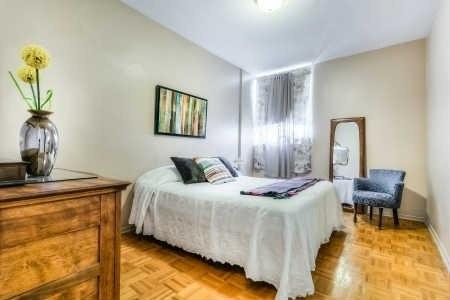 PH14 - 5 Massey Sq, Condo with 3 bedrooms, 2 bathrooms and 1 parking in East York ON | Image 13