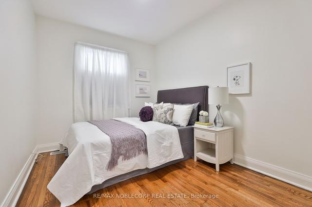 MAIN - 16 Little Blvd, House detached with 2 bedrooms, 1 bathrooms and 1 parking in York ON | Image 18