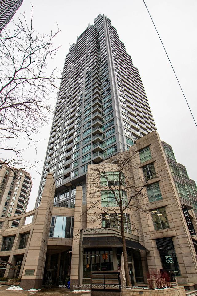 2109 - 2181 Yonge St, Condo with 2 bedrooms, 2 bathrooms and 1 parking in Toronto ON | Image 9