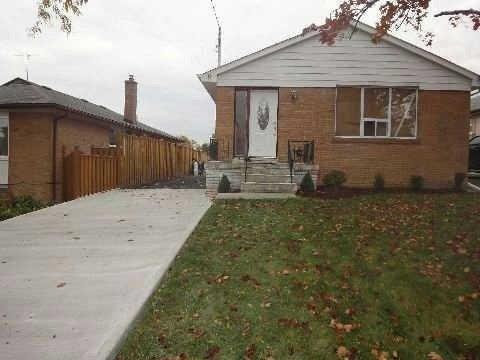 9 Harefield Dr, House detached with 3 bedrooms, 2 bathrooms and 5 parking in Etobicoke ON | Image 15