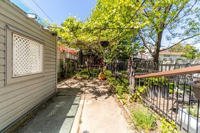 MAIN - 26 Gordon St, House attached with 3 bedrooms, 2 bathrooms and 0 parking in Toronto ON | Image 22