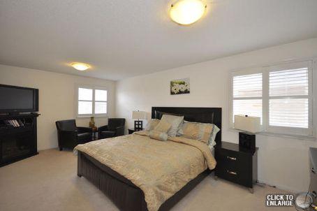 883 Mcnair Cir, House detached with 3 bedrooms, 3 bathrooms and 1 parking in Milton ON | Image 6