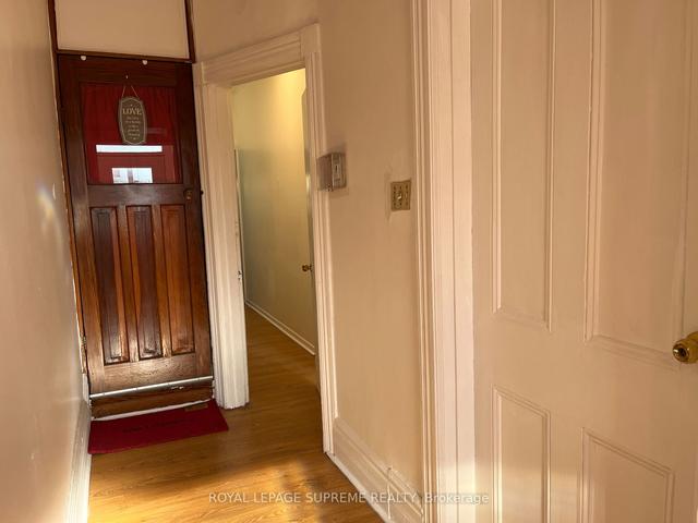 MAIN - 40 Gordon St, House semidetached with 2 bedrooms, 1 bathrooms and 0 parking in Toronto ON | Image 20