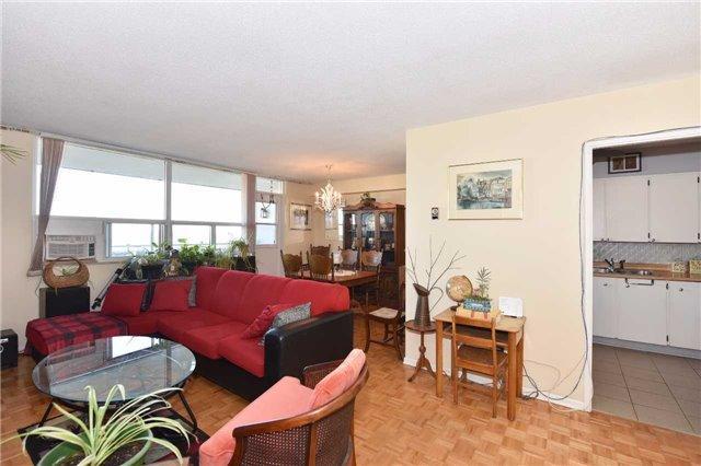909 - 2550 Pharmacy Ave, Condo with 2 bedrooms, 1 bathrooms and 1 parking in Scarborough ON | Image 4