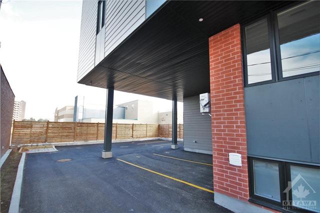 001 - 351 Croydon Ave, Condo with 2 bedrooms, 1 bathrooms and 1 parking in Ottawa ON | Image 14