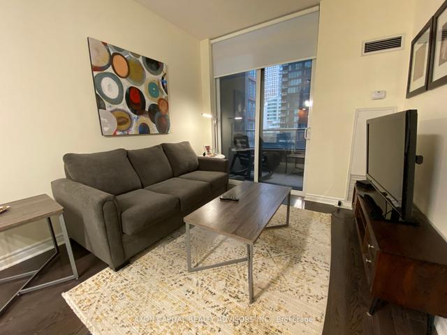 PH03 - 270 Wellington St W, Condo with 1 bedrooms, 1 bathrooms and 1 parking in Toronto ON | Image 7