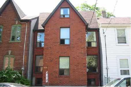 MAIN - 124 Hamilton St, House detached with 2 bedrooms, 1 bathrooms and 1 parking in Toronto ON | Image 1
