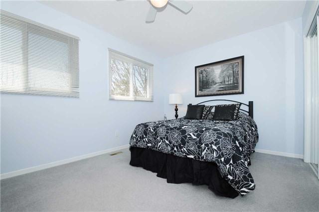 9 Hawkins Cres, House detached with 4 bedrooms, 3 bathrooms and 2 parking in Ajax ON | Image 12