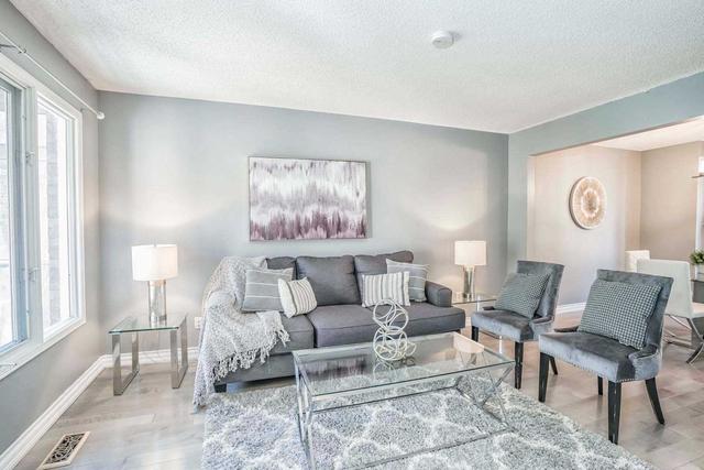 MAIN - 10 Blake Crt, House detached with 3 bedrooms, 3 bathrooms and 2 parking in Ajax ON | Image 39