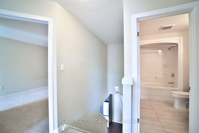 115 - 966 Battery Pk, Townhouse with 3 bedrooms, 3 bathrooms and 2 parking in London ON | Image 8