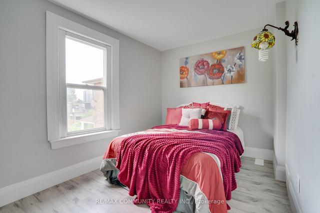 23 Macaulay Ave, House semidetached with 3 bedrooms, 1 bathrooms and 0 parking in Toronto ON | Image 7