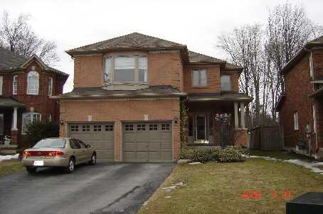 9 Iona Crt, House detached with 4 bedrooms, 3 bathrooms and 4 parking in Whitby ON | Image 1