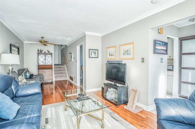 9 Juniper Cres, House semidetached with 3 bedrooms, 2 bathrooms and 4 parking in Brampton ON | Image 33