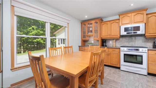 75 Lakeland Dr, House detached with 3 bedrooms, 1 bathrooms and 8 parking in South Bruce Peninsula ON | Image 5