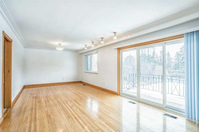 MAIN - 15 Pitkin Crt, House detached with 3 bedrooms, 2 bathrooms and 1 parking in North York ON | Image 27