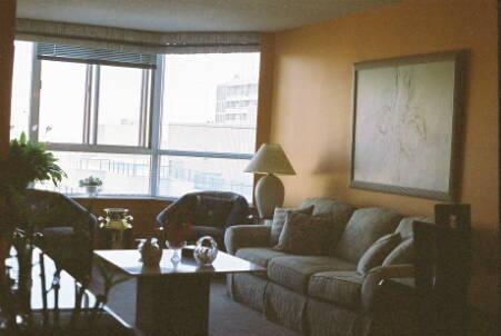 PH-03 - 717 Bay St, Condo with 2 bedrooms, 2 bathrooms and 1 parking in Toronto ON | Image 6