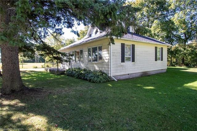 34 Lake Range Rd, House detached with 4 bedrooms, 2 bathrooms and 8 parking in Saugeen Shores ON | Image 29