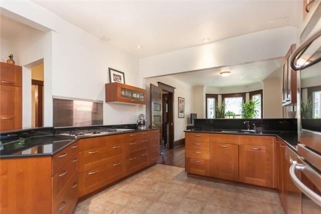 MAIN2N - 16 Laxton Ave, House detached with 4 bedrooms, 3 bathrooms and 2 parking in Toronto ON | Image 7