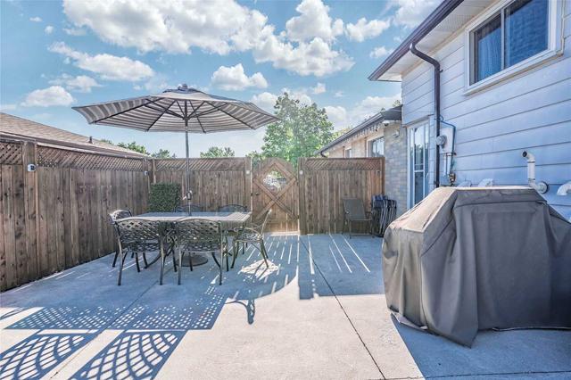 9 Juniper Cres, House semidetached with 3 bedrooms, 2 bathrooms and 4 parking in Brampton ON | Image 27