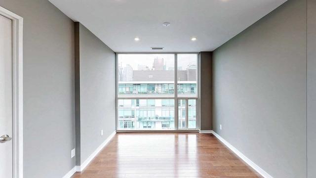 PH-16 - 230 King St E, Condo with 2 bedrooms, 1 bathrooms and 1 parking in Toronto ON | Image 2