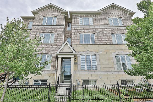 1908 Donald Cousens Pky, House attached with 3 bedrooms, 6 bathrooms and 2 parking in Markham ON | Image 1