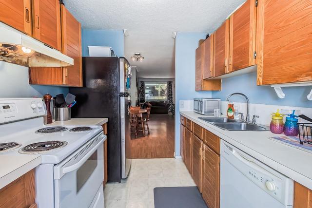 36 - 2400 15 St Sw, Home with 2 bedrooms, 1 bathrooms and 1 parking in Calgary AB | Image 17