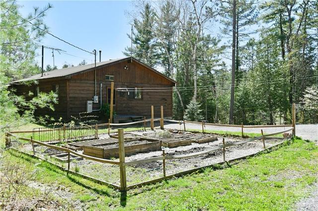 1713 Centennial Lake Rd, House detached with 3 bedrooms, 1 bathrooms and 8 parking in Greater Madawaska ON | Image 23