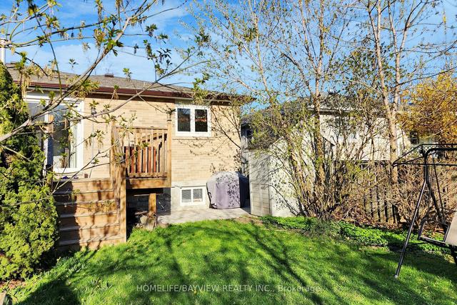 MAIN - 14 Crispin Cres, House semidetached with 3 bedrooms, 1 bathrooms and 2 parking in North York ON | Image 25