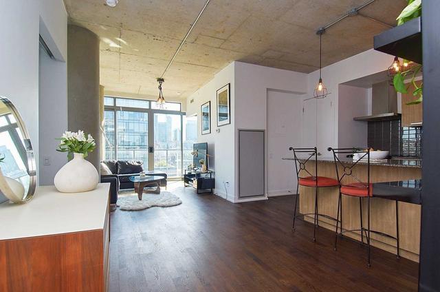 909 - 650 King St W, Condo with 2 bedrooms, 1 bathrooms and 1 parking in Toronto ON | Image 26