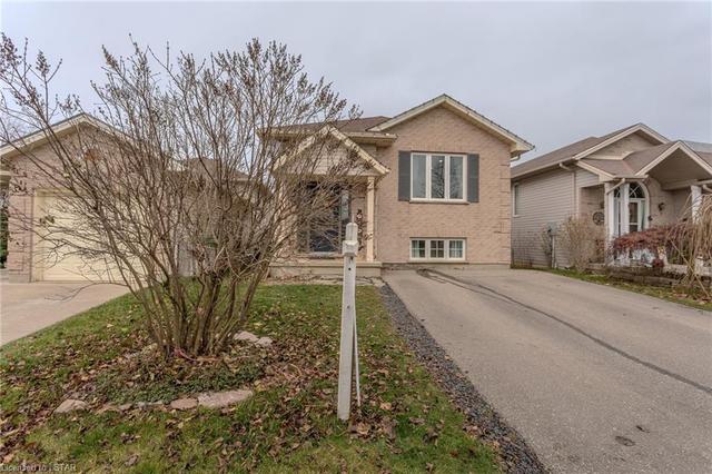 44 Juno Dr, House detached with 4 bedrooms, 2 bathrooms and 2 parking in Saint Thomas ON | Image 12
