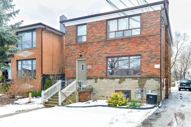 MAIN - 34 Station Rd, House detached with 2 bedrooms, 1 bathrooms and 1 parking in Etobicoke ON | Image 1