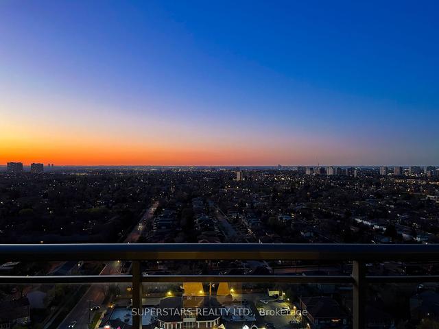 PH1 - 50 Ann O'reilly Rd, Condo with 2 bedrooms, 2 bathrooms and 1 parking in North York ON | Image 3