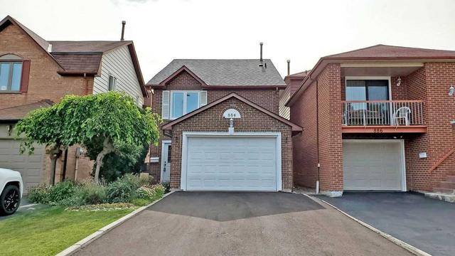 884 Thistle Down Cir, House detached with 3 bedrooms, 3 bathrooms and 5 parking in Mississauga ON | Image 12