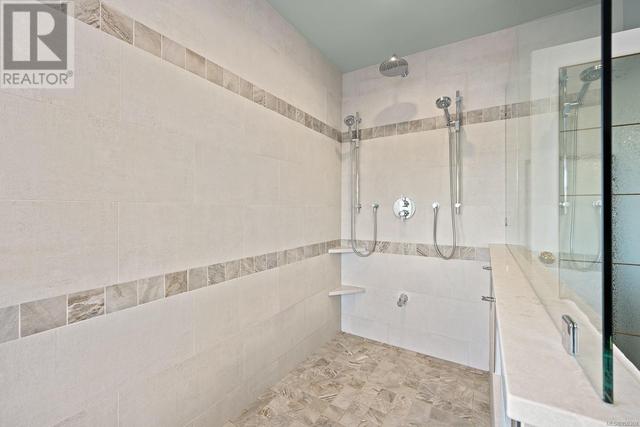 Tiled Shower in Ensuite | Image 27