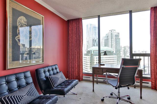 PH-12 - 55 Harbour Sq, Condo with 2 bedrooms, 2 bathrooms and 2 parking in Toronto ON | Image 17