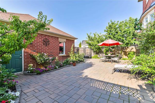 9 Kawartha Lane, House detached with 4 bedrooms, 5 bathrooms and 3 parking in Markham ON | Image 27