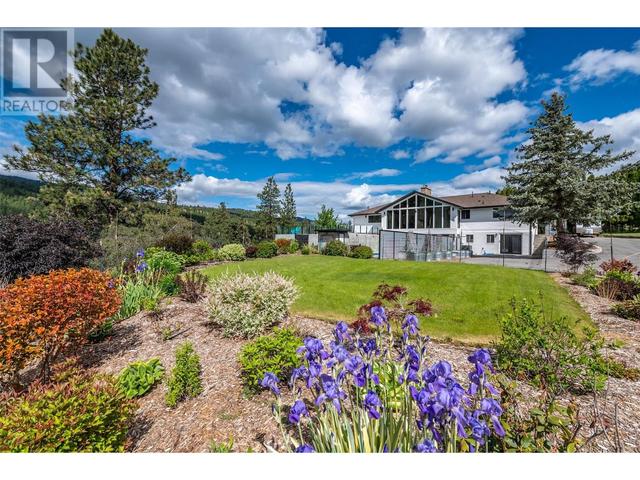 21815 Garnet Valley Rd, Home with 7 bedrooms, 3 bathrooms and 2 parking in Summerland BC | Image 41
