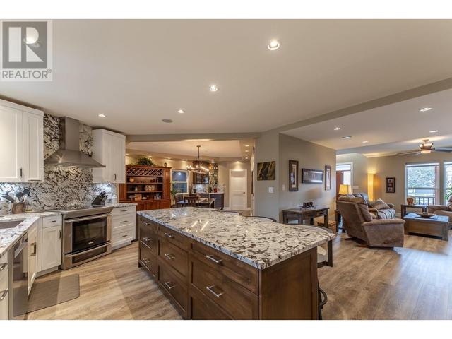 6016 Nixon Rd, House detached with 4 bedrooms, 3 bathrooms and 6 parking in Summerland BC | Image 10