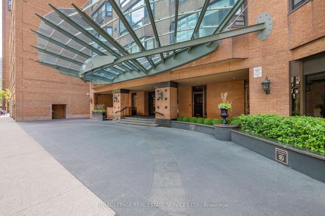 703 - 1166 Bay St, Condo with 2 bedrooms, 2 bathrooms and 1 parking in Toronto ON | Image 23