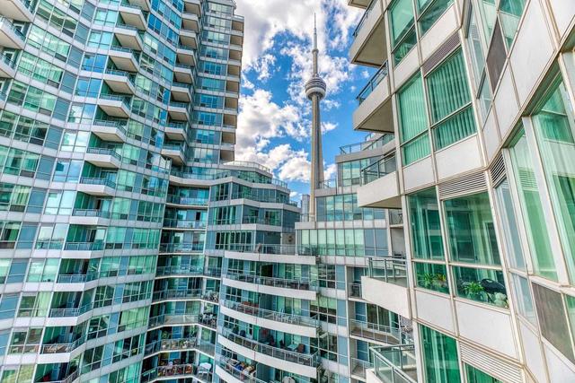 909 - 228 Queens Quay W, Condo with 2 bedrooms, 2 bathrooms and 1 parking in Toronto ON | Image 35