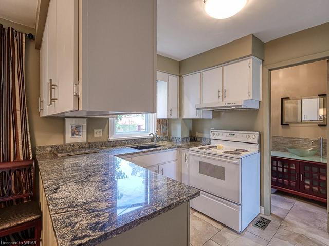 886 Gzowski St, House semidetached with 3 bedrooms, 1 bathrooms and null parking in Centre Wellington ON | Image 3