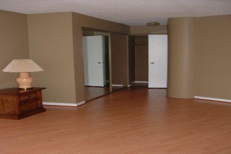 909 - 1300 Bloor St, Condo with 2 bedrooms, 2 bathrooms and 1 parking in Mississauga ON | Image 9