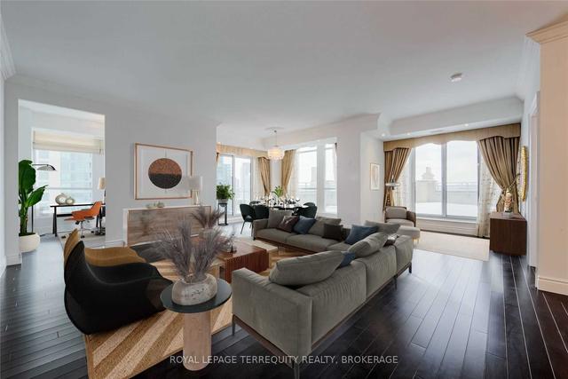 2001 - 628 Fleet St, Condo with 2 bedrooms, 2 bathrooms and 1 parking in Toronto ON | Image 12