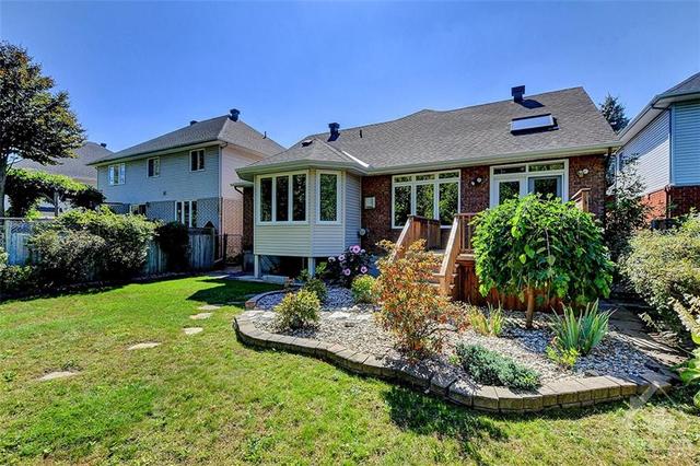 909 Sandy Forest Pl, House detached with 3 bedrooms, 3 bathrooms and 6 parking in Gloucester ON | Image 28