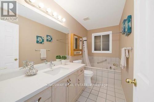 381 Crerar Dr, House detached with 3 bedrooms, 3 bathrooms and 3 parking in Hamilton ON | Image 13