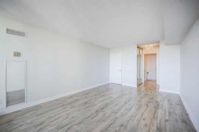 PH210 - 1101 Steeles Ave W, Condo with 2 bedrooms, 2 bathrooms and 2 parking in North York ON | Image 16